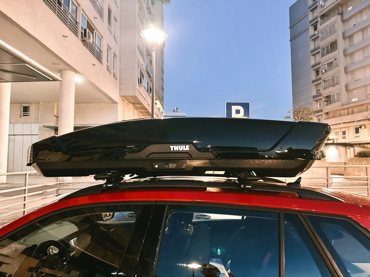 Pregled kako izgleda auto kofer